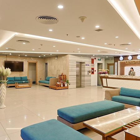 Grand Jeep Hotel Дананг Экстерьер фото