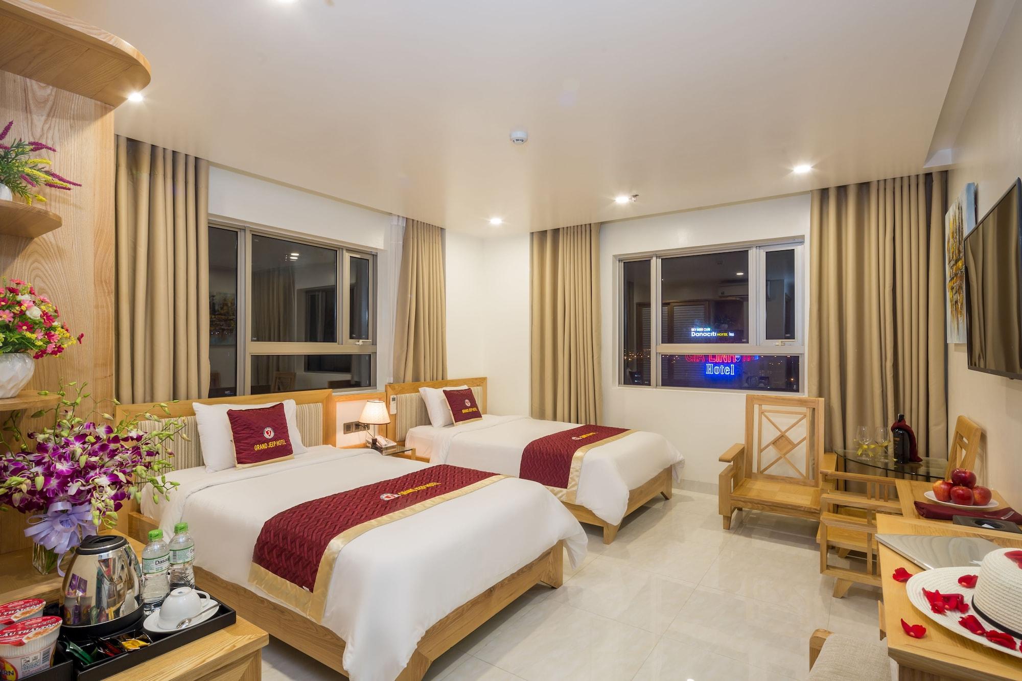 Grand Jeep Hotel Дананг Экстерьер фото