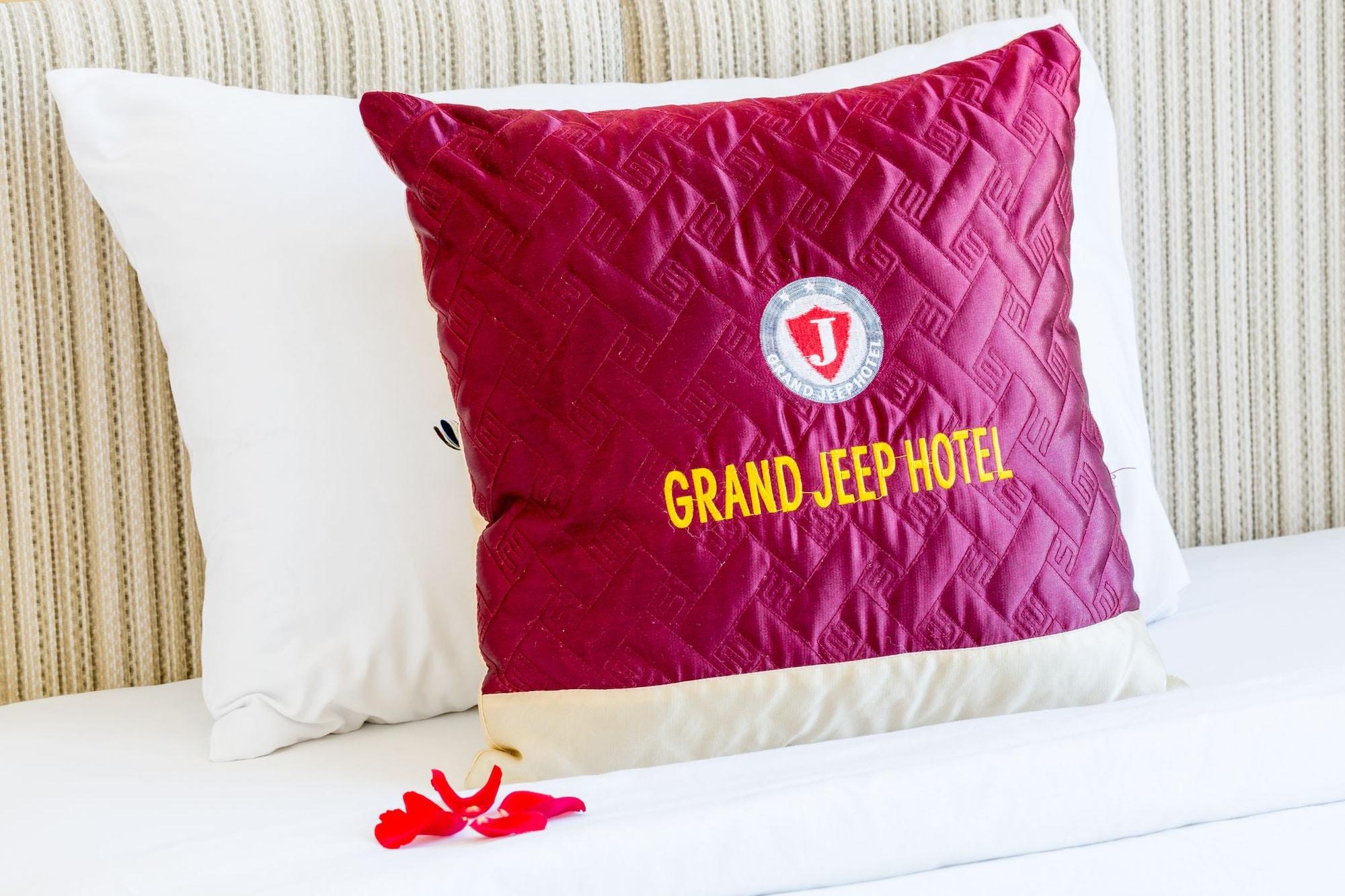 Grand Jeep Hotel Дананг Экстерьер фото